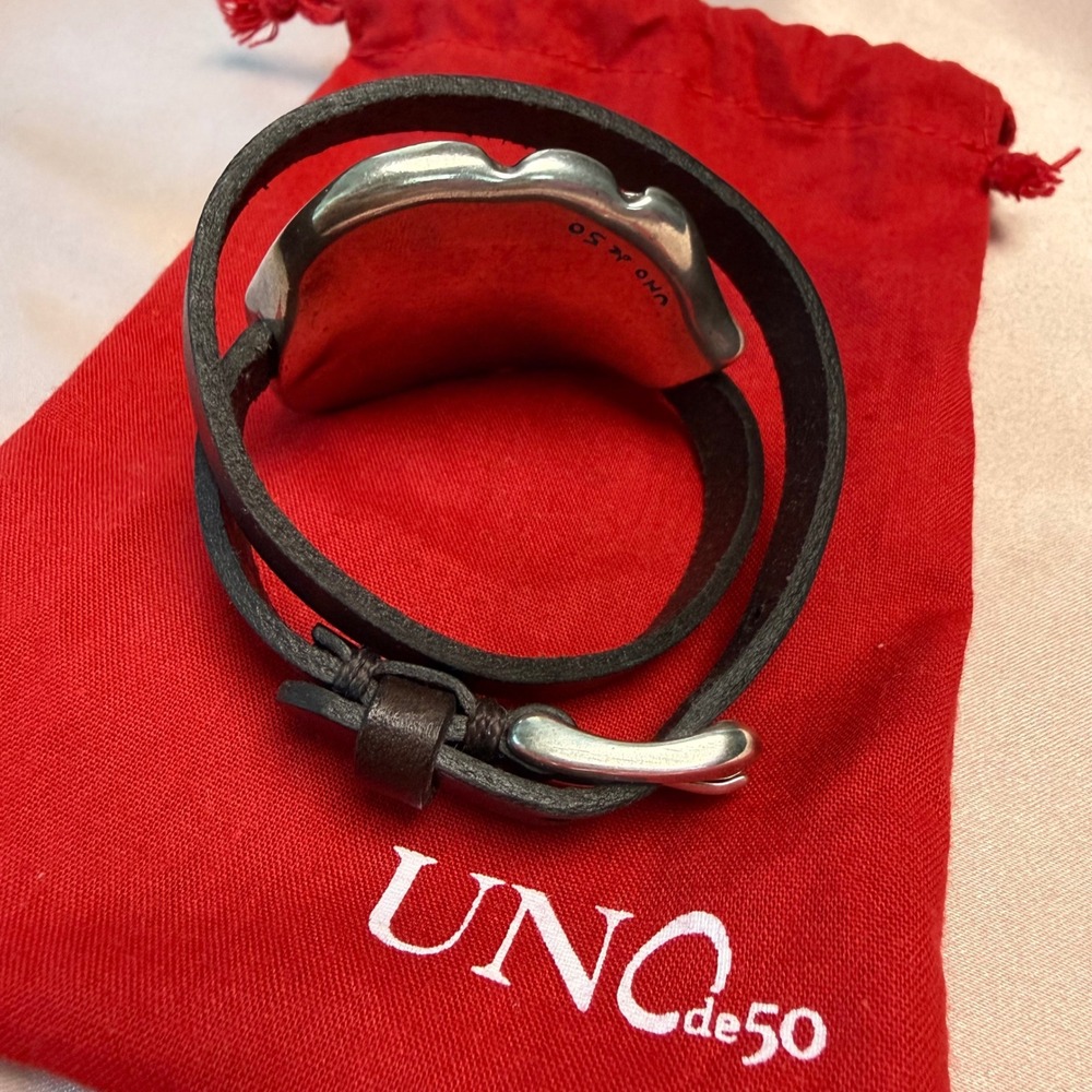 NEW UNO de 50 Silver Leaf Leather Double Wrap Bracelet - Picture 6 of 8